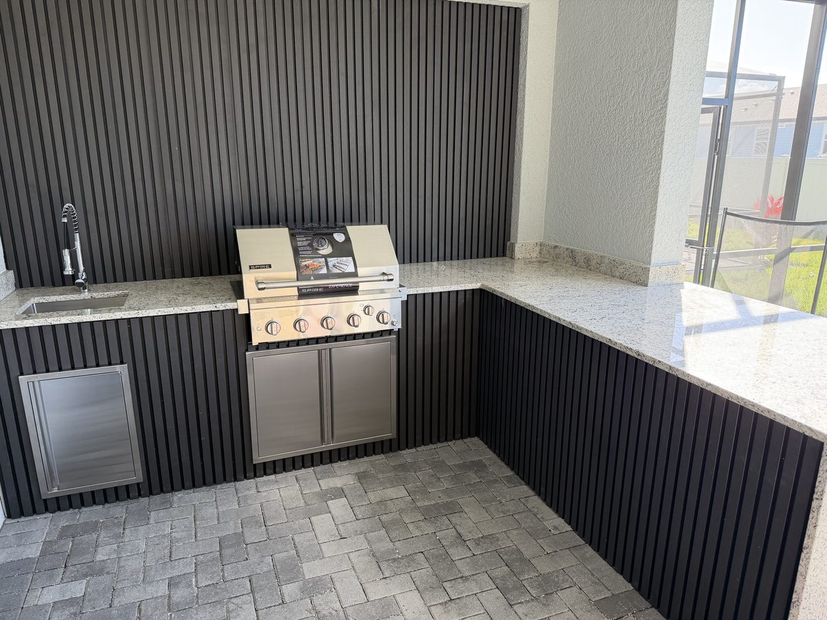 Outdoor Kitchen — Granite & Slat Wall