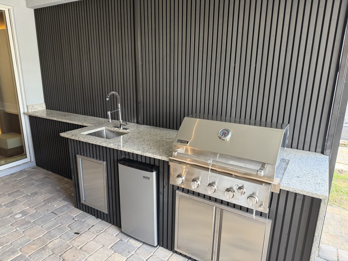Lanai Outdoor Kitchen
